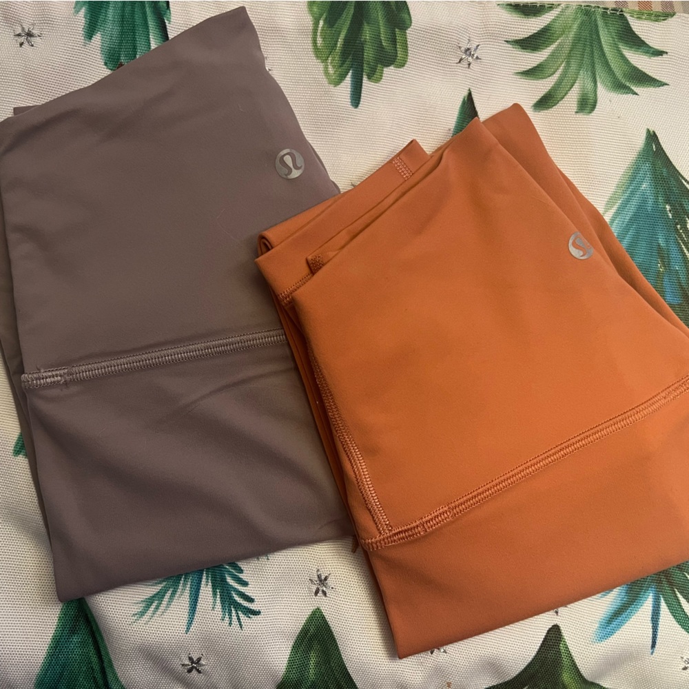 good condition lululemon leggings x2